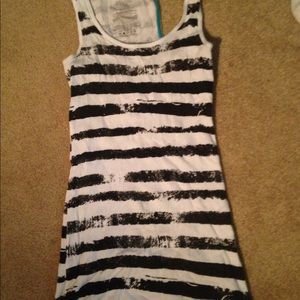 Casual black and white stripped tank top