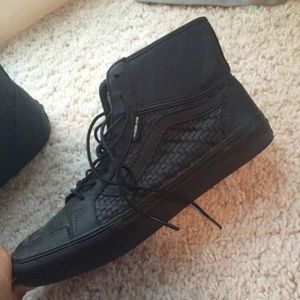 Vans Hightop Sneakers Women 8.5