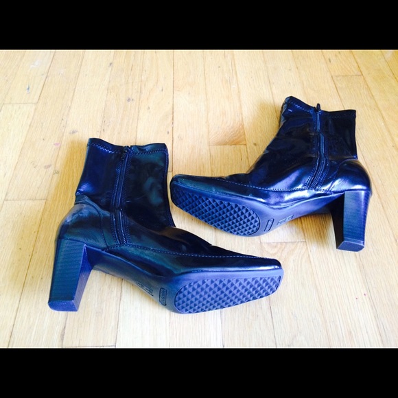 Aerosoles Blue Gene boots size 8