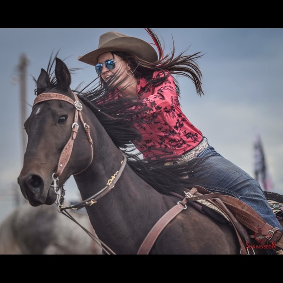 I'm hosting my first Posh Mark party!!!! Tuesday - Picture 2 of 4