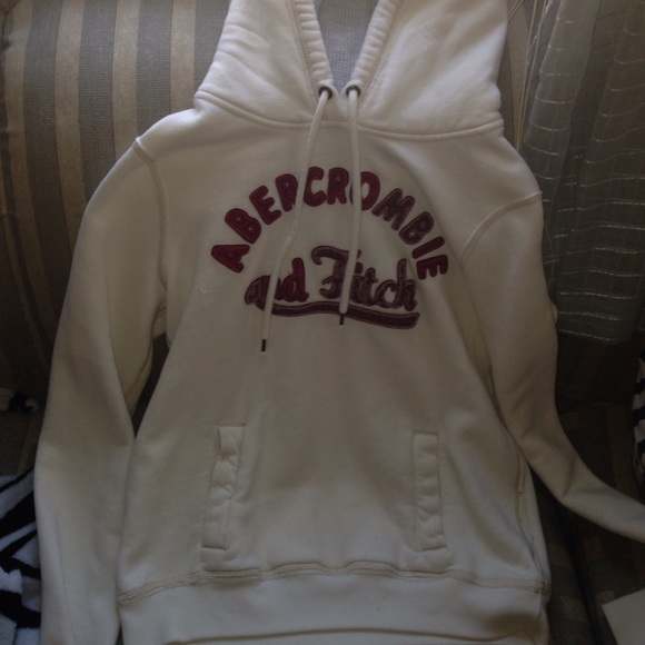 Abercrombie and Fitch Pull Over