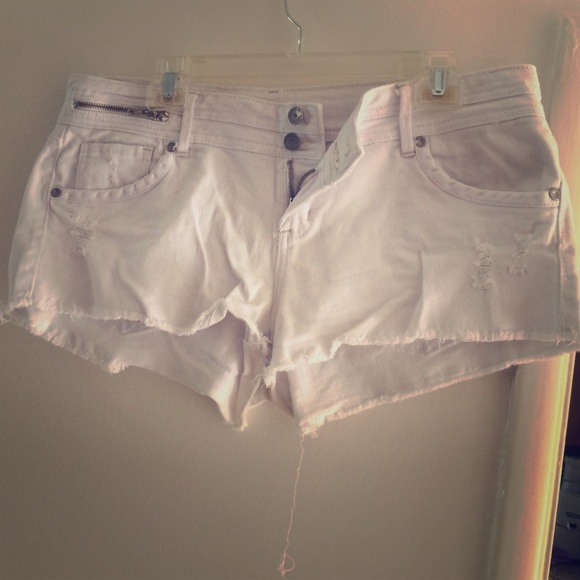 Booty it up in WHITE!!