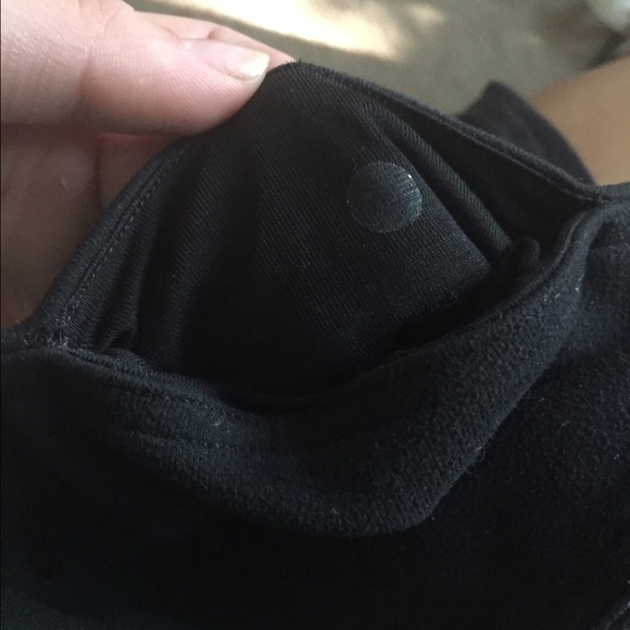 SOLD 🎁 Lululemon Wunder Under - Picture 3 of 4