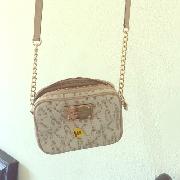 White Leather Michael Kors clutch