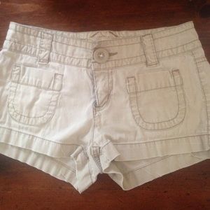 Kahki shorts