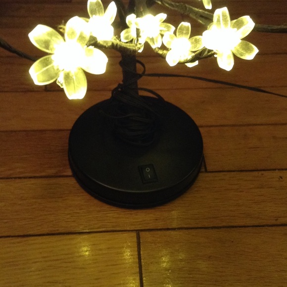 Tree lights - Picture 2 of 2