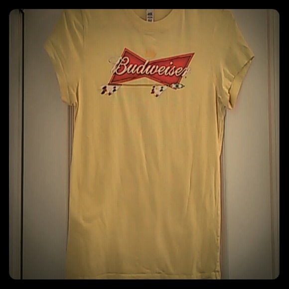 Budweiser yellow tshirt