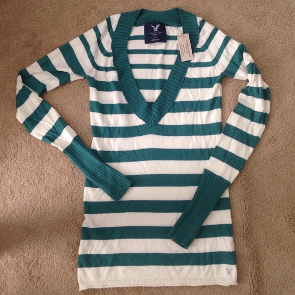 ❌SOLD❌ NWT American Eagle Sweater