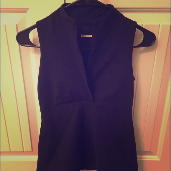 Lululemon Workout Top!