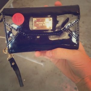 Michael Kors credit card and iPhone 5/5S holder