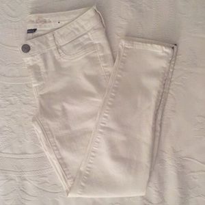 American Eagle White Jeggings