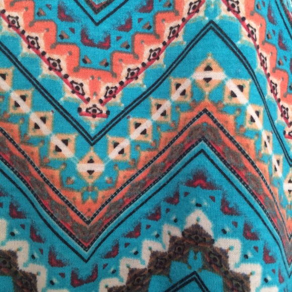 Tribal Print Tank Top - Picture 3 of 3