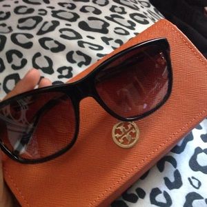 Tory burch sunglasses