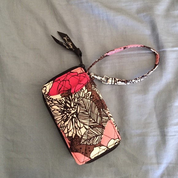 Vera wristlet/wallet