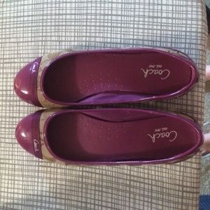 Coach flats