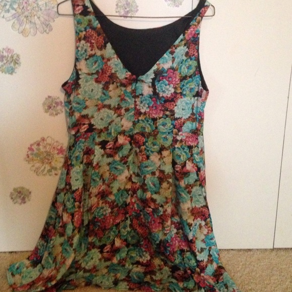 Forever 21 dress - Picture 2 of 3