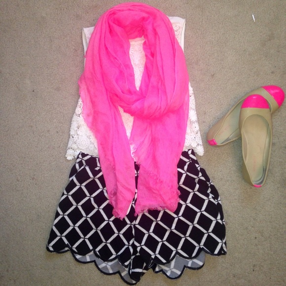 Neon pink/Nude flats!