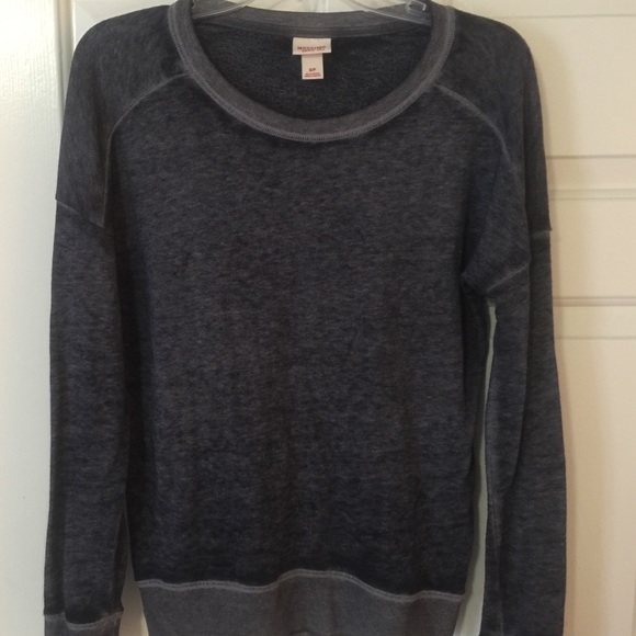 Mossimo gray lightweight sweater
