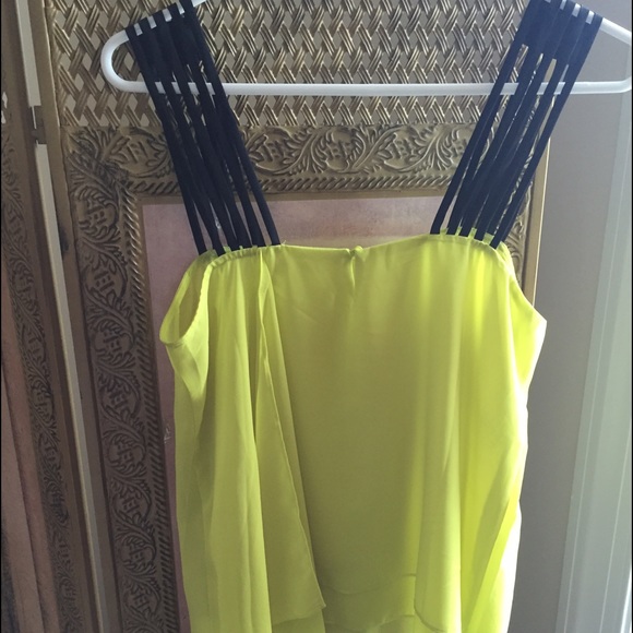 Beautiful neon yellow/green boutique top, medium - Picture 3 of 4