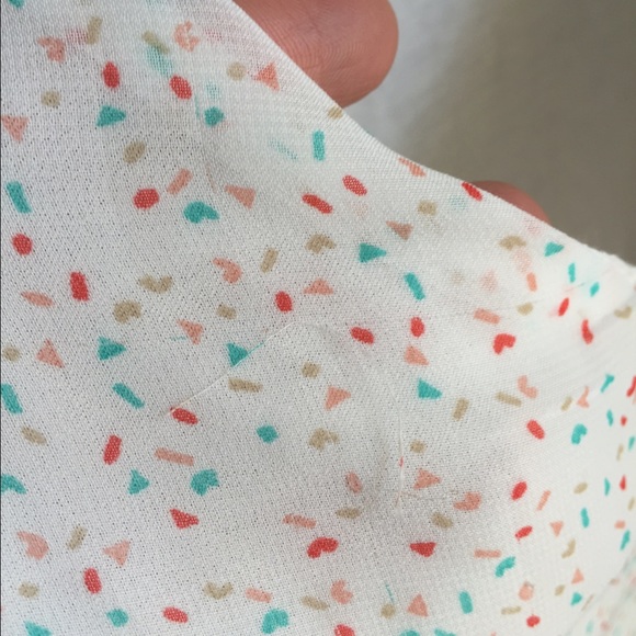 Pretty off white top with confetti colors.... - Picture 3 of 4