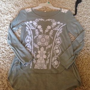Long sleeve pattern shirt