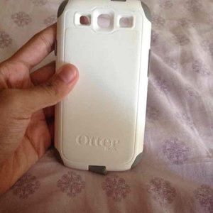 Otterbox case for S3