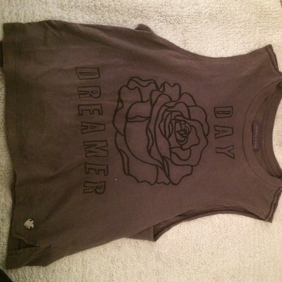 Kendall and Kylie tank