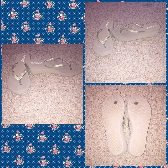 Gold Krystal star reef wedge flip flops