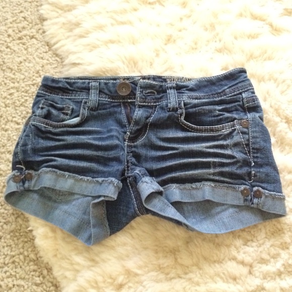 Cute denim shorts