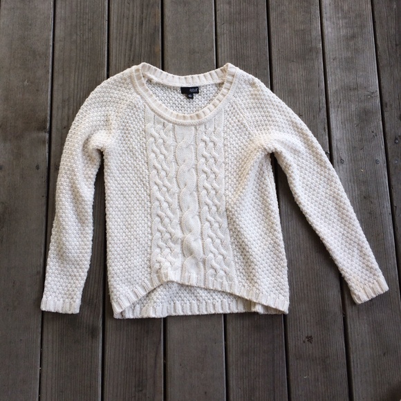 Knit sweater