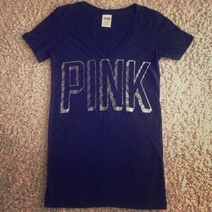 Victoria's Secret 💕black v-neck foil printed PINK