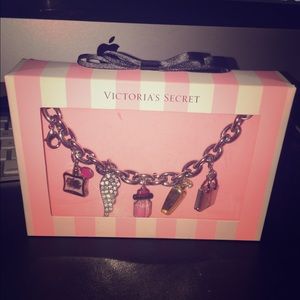 VS Limited Edition Bundle