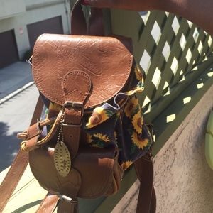 Rare mini sunflower backpack🌻
