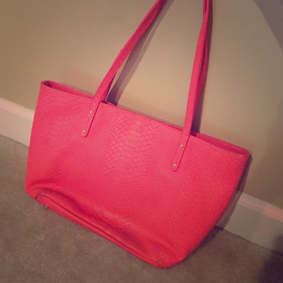 NWOT coral skin pocketbook