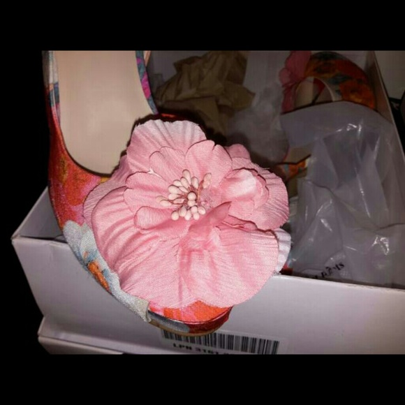 Ladies Floral Print Platform Sandals