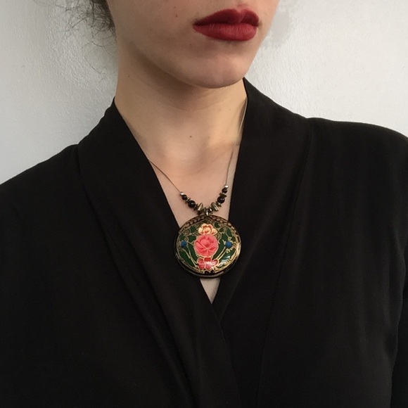 Geisha Inspired necklace👄