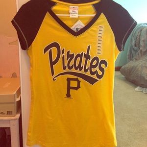 Pittsburgh Pirates shirt