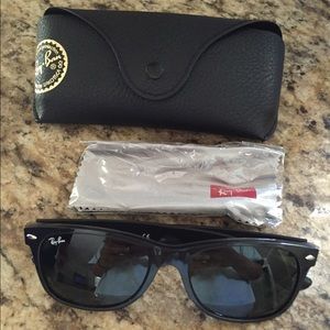 Ray-Ban Wayfarer Sunglasses