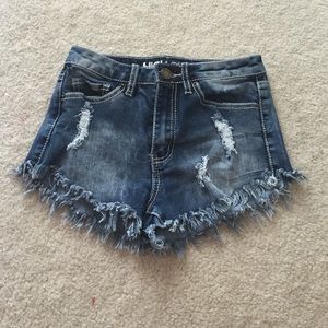 High rise, distressed shorts