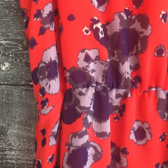 Urban outfitters red and floral print dress - Picture 2 of 3