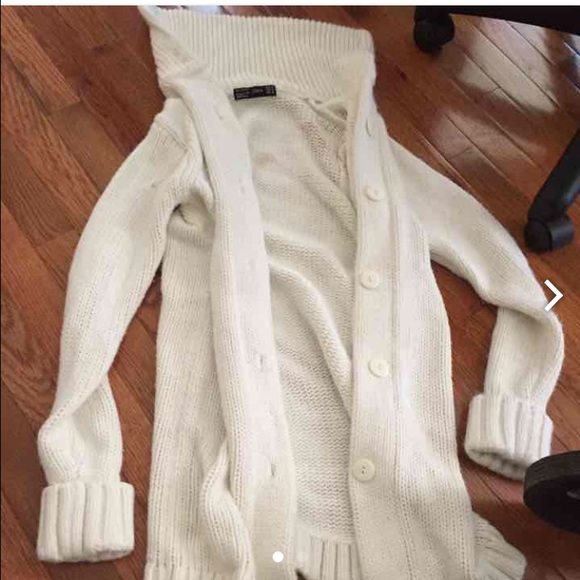 ZARA SWEATER