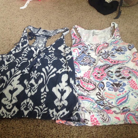 American Eagle tank top bundle!