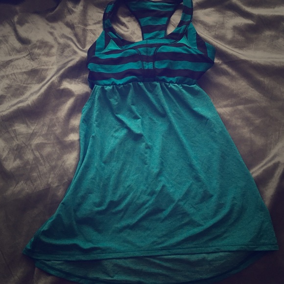 Lululemon tank