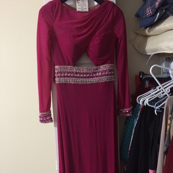 ALYCE RASPBERRY PROM DRESS - Picture 2 of 4