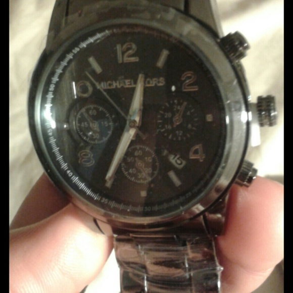 Kors Watch - Picture 3 of 4