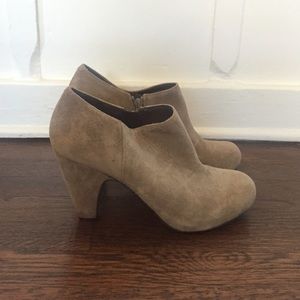 Never worn beige suede booties