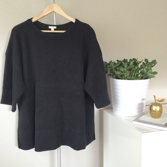 🍩 SOLD - GAP | Oversized Sweater in Charcoal - Picture 2 of 4