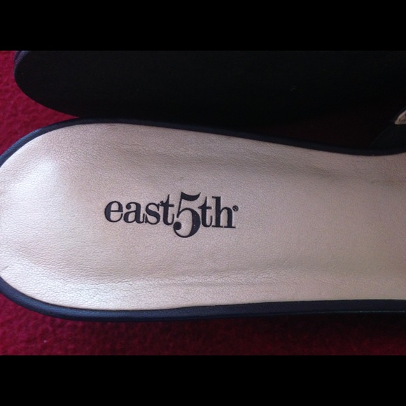 Dark blue small heel sandals - Picture 4 of 4