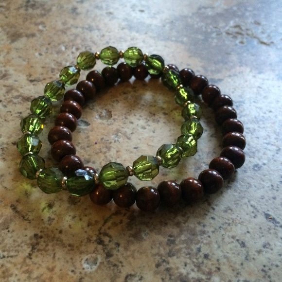 Green and wood bead bracelet combo