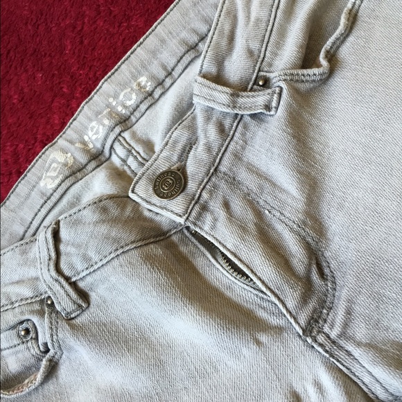 jeans - Picture 3 of 3